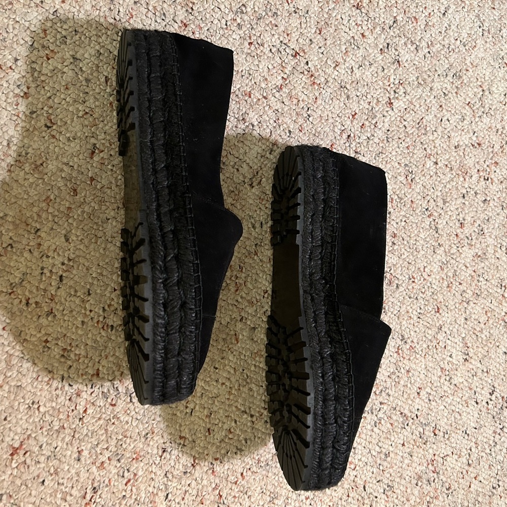 Etienne Aigner black shoes